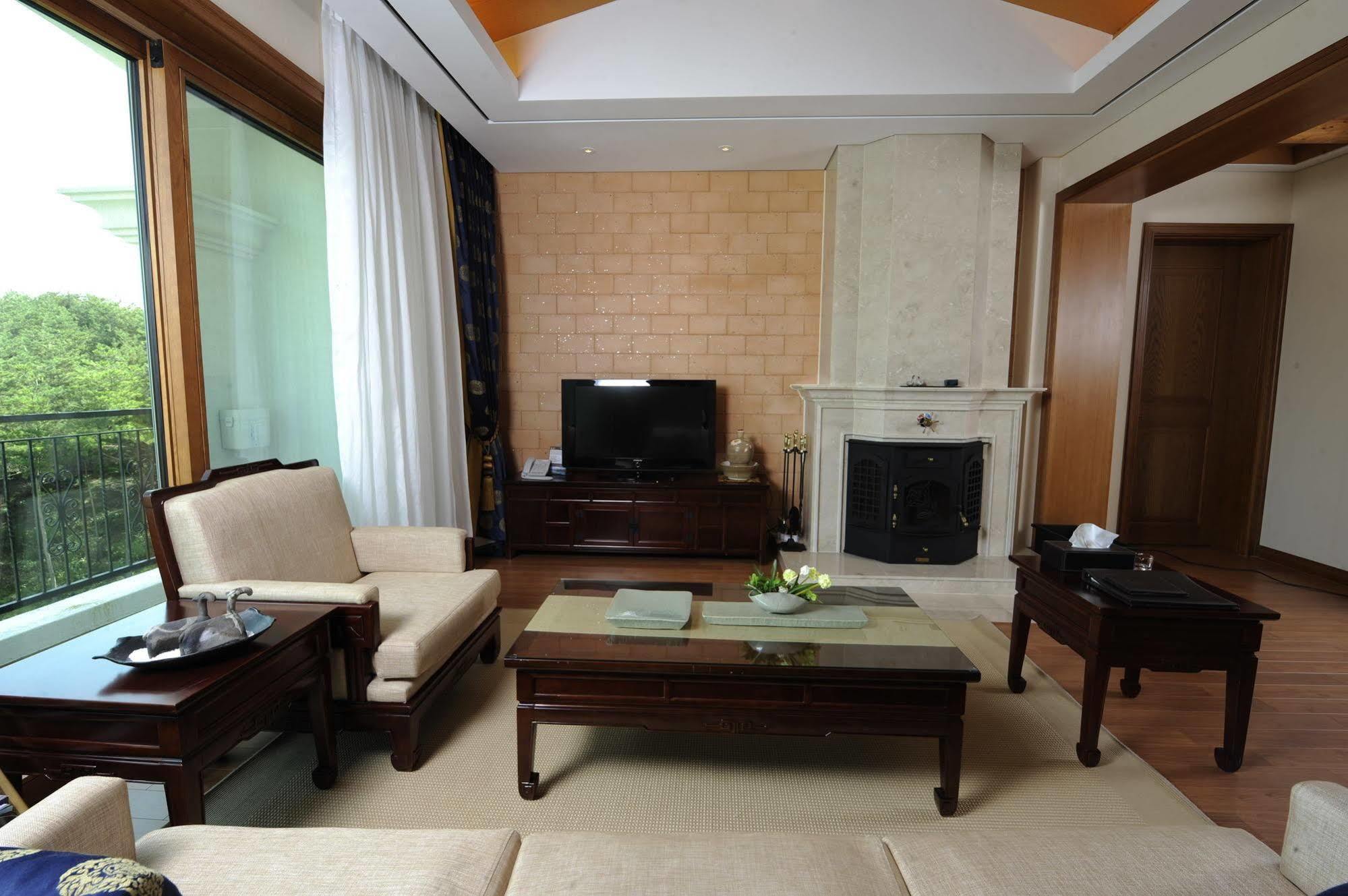 Pineridge Sokcho Exterior foto
