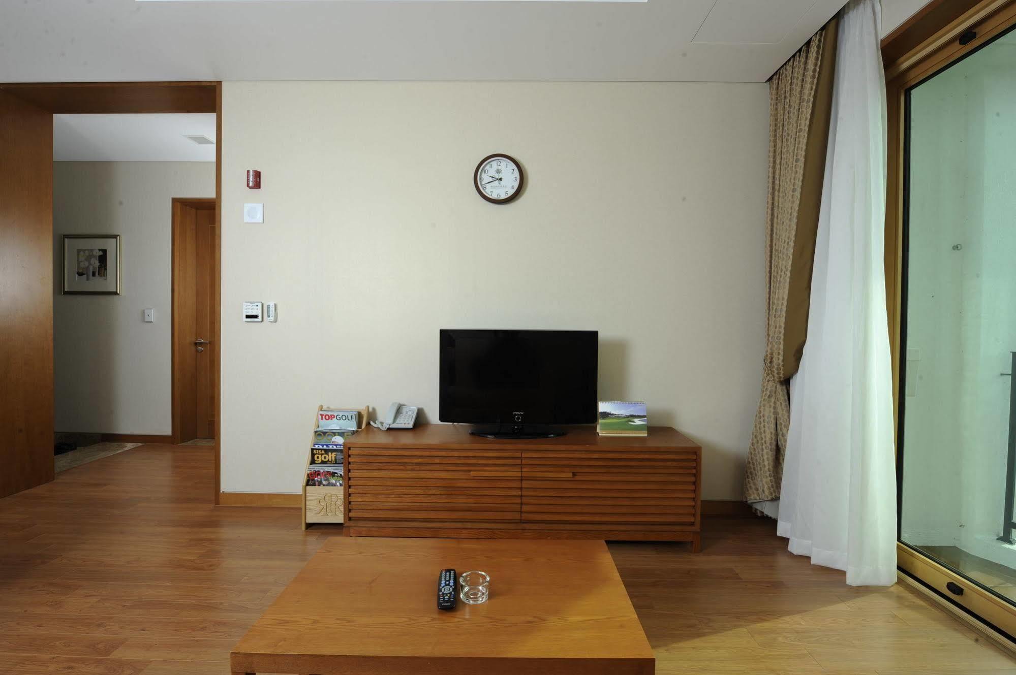 Pineridge Sokcho Exterior foto
